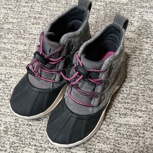 Sorel Kids Boots - Gray and Black with Pink Accents